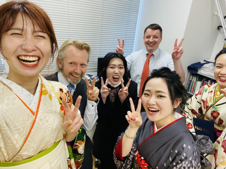 【中古】 英国留学生活ハンドブック 英国人による/勉誠社/ブリティッシュ・カウンシル 中古】 英国留学生活ハンドブック 英国人による/勉誠社